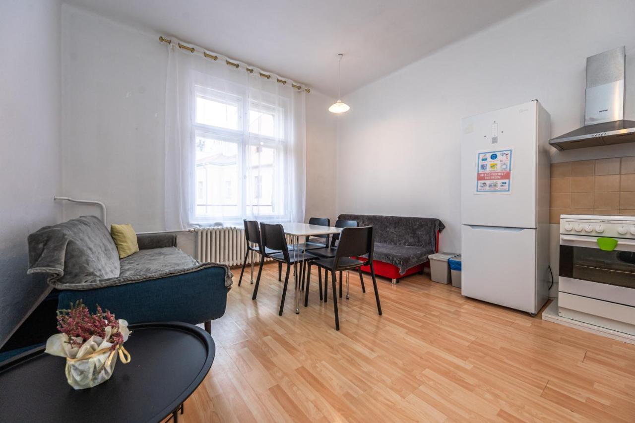 Apartments Safarikova 18 Praga Zewnętrze zdjęcie