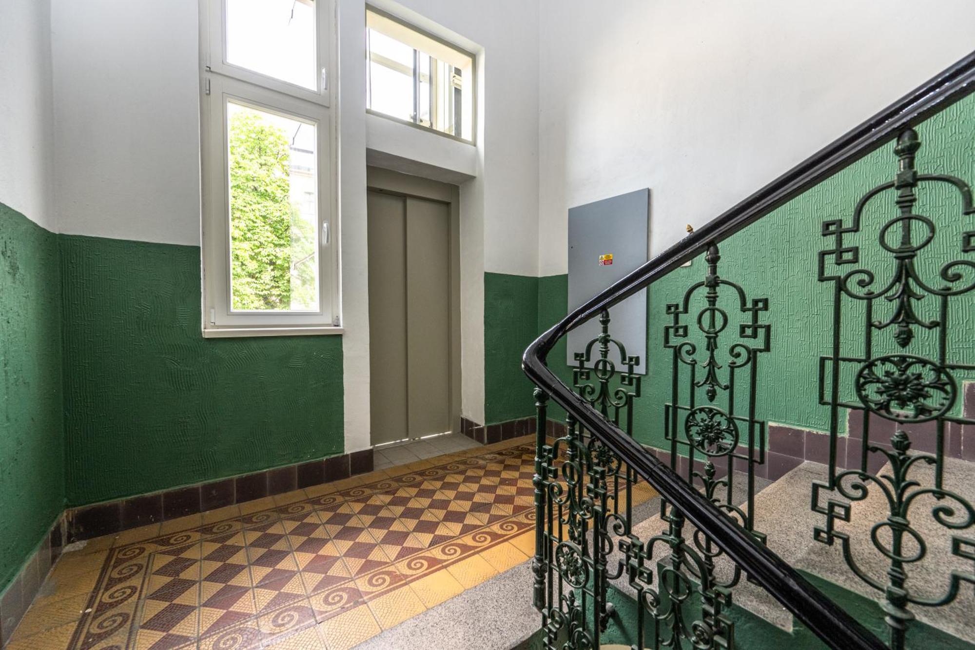 Apartments Safarikova 18 Praga Zewnętrze zdjęcie