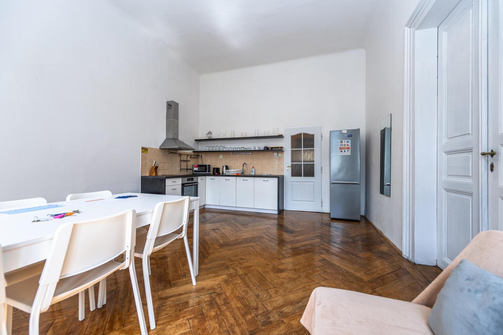 Apartments Safarikova 18 Praga Zewnętrze zdjęcie