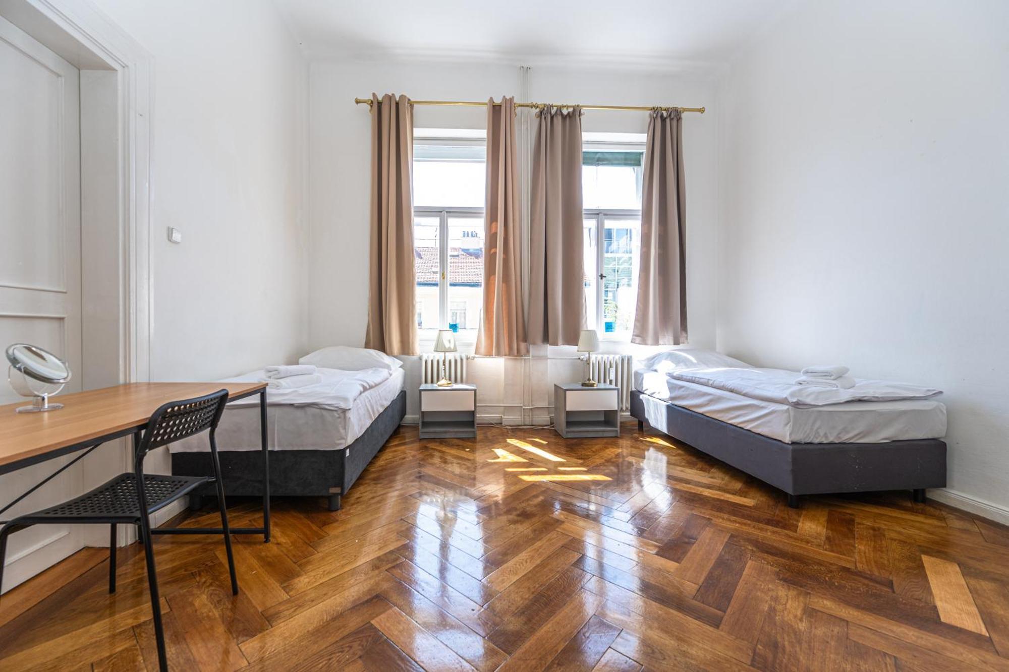 Apartments Safarikova 18 Praga Zewnętrze zdjęcie